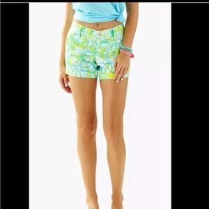 Lilly Pulitzer “Callahan short” *rare* dandelion yellow beach gypsies . Size 0
